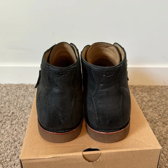 UGG Wilmington Buckle Boots - Picture 6 of 10